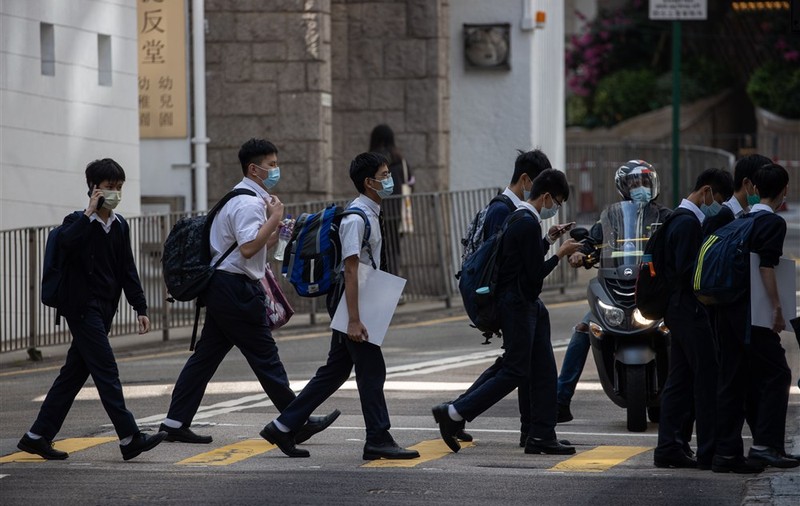 Școlile din Hong Kong încep să se închidă. Numărul de elevi, tot mai mic, din cauza natalității scăzute și exodului populației