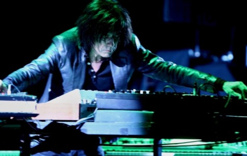 Jean Michel Jarre show, diseară la Sala Polivalentă