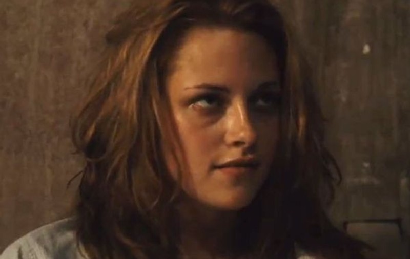 Kirsten Stewart, cu nervii la pământ! ”E o epavă, trăiește doar cu țigări și energizante”