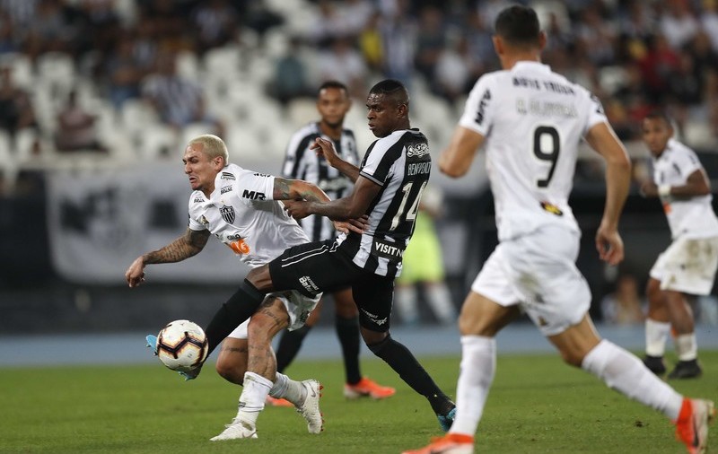 Primarul orașului Rio de Janeiro a suspendat meciurile echipelor Botafogo și Fluminense