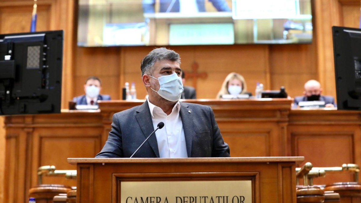 Președintele PSD, Marcel Ciolacu, în Parlament. Foto: PSD
