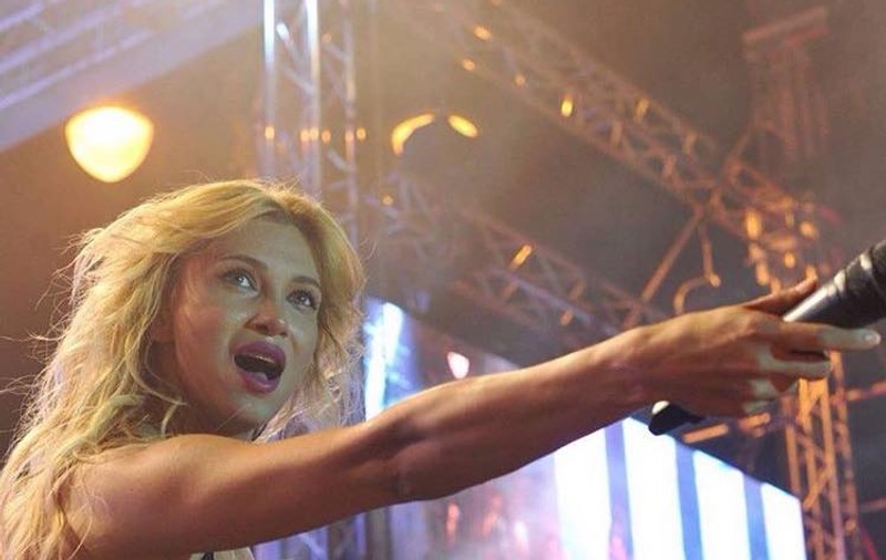 Lora si Connect-R, prezentatori ai premiilor Media Music Awards