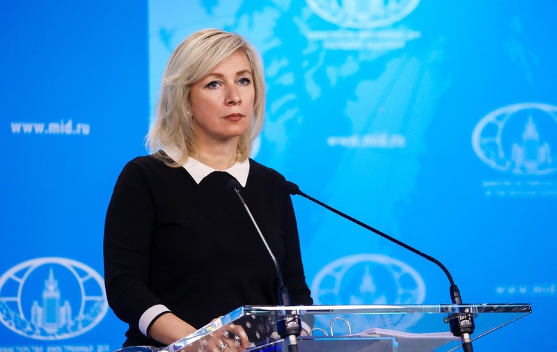 Zaharova acuză că „o parte considerabilă” din armamentul livrat Ucrainei de către Occident ajunge pe piaţa neagră