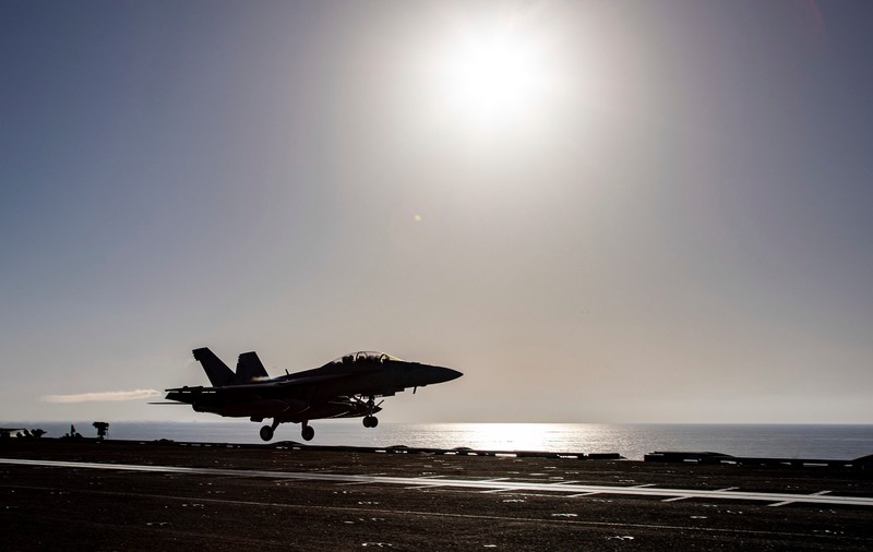 Un avion militar american s-a prăbuşit în timpul unui zbor de antrenament, în estul Mării Mediterane