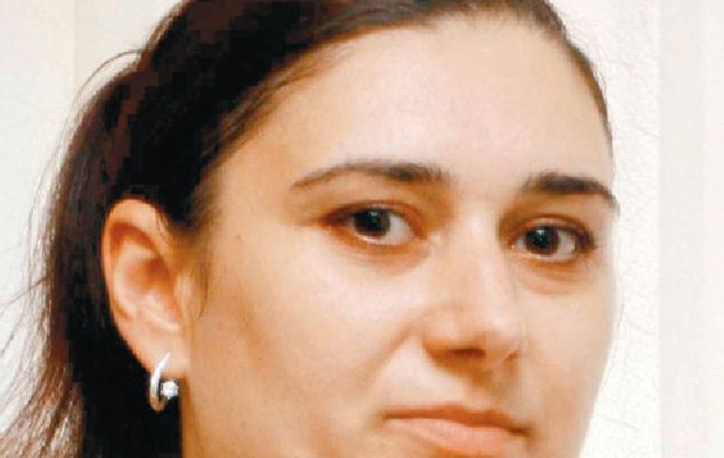 «Ambasada din Italia îşi bate joc de noi»