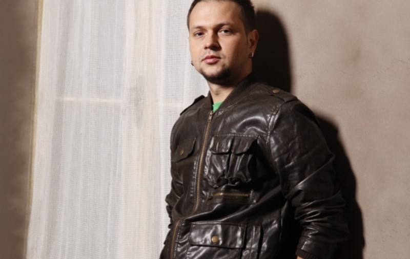 Alex de la trupa ZERO: "De 8 martie, am scris o piesă pentru iubita mea"