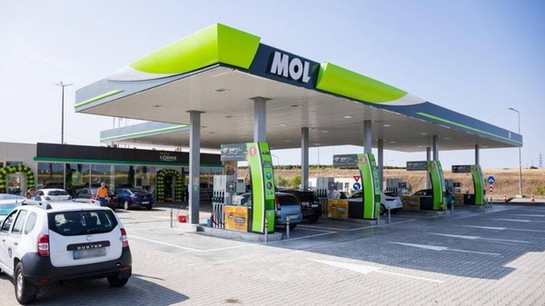 Benzinărie MOL