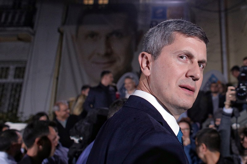 Dan Barna, la sediul USR, după închiderea urnelor din turul I