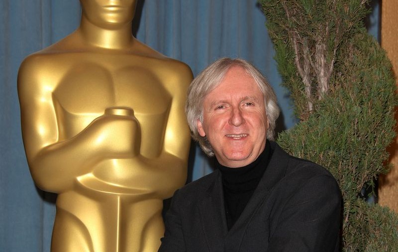 Regizorul James Cameron vrea să scrie o carte despre "Avatar"
