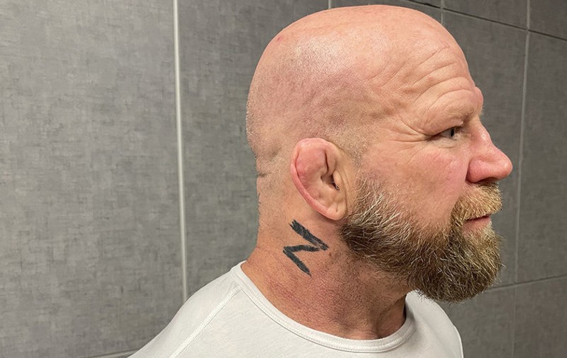 Un fost luptător american de MMA care a primit cetățenia rusă și-a tatuat pe gât simbolul Z: „Mulți nu știu adevărul”