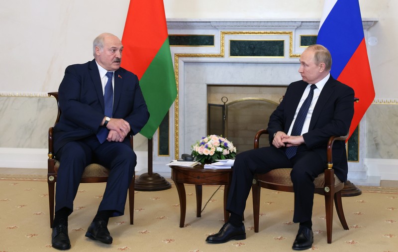 Putin a anunțat că trimite rachete nucleare în Belarus, într-o întâlnire cu Lukașenko