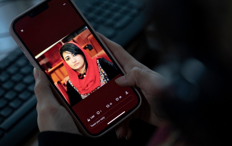 O fostă deputată afgană, găsită împușcată în propria casă, la Kabul