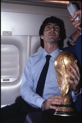 Paolo Rossi a adus Cupa Mondială în Italia, în 1982. FOTO: EPA-EFE/ANSA