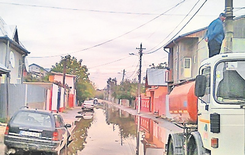 «Vanghelie, mai asfaltezi vreodată strada Dantelei?»
