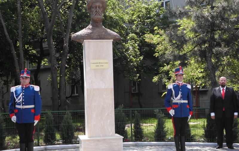 Bustul lui Constantin Brâncoveanu, dezvelit pe un bulevard care-i poartă numele!