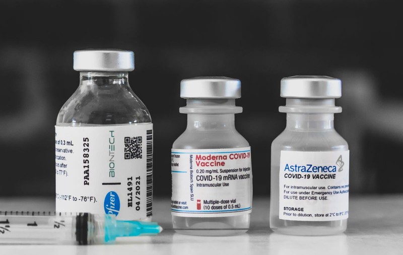 Date noi despre cât durează imunitatea după vaccinarea anti-COVID. Estimările CNCAV în cazul celor trei seruri administrate în România