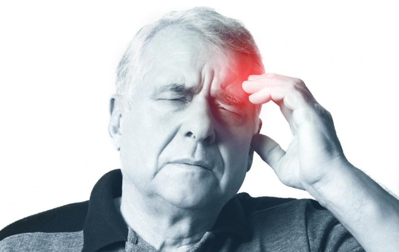 (publicitate) Accident vascular cerebral: prevenire, simptome și recuperare AVC