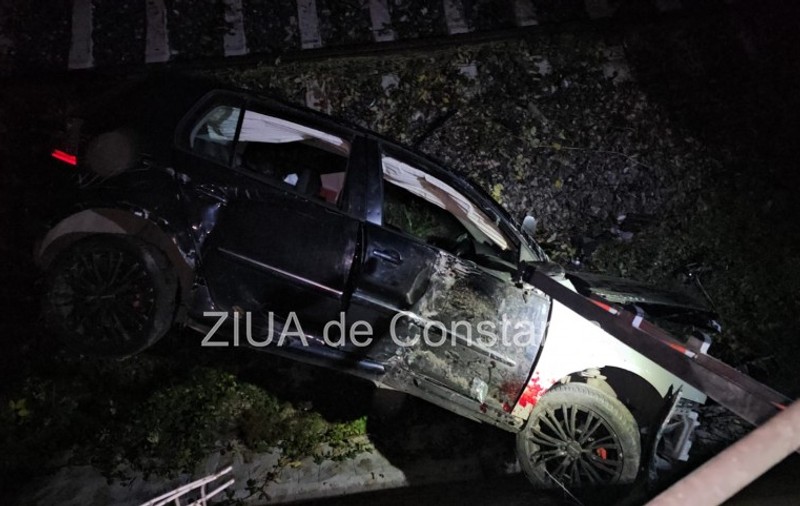 Accident grav la Constanța, în zona portului. O șoferiță de 20 de ani a căzut cu mașina de la patru metri VIDEO