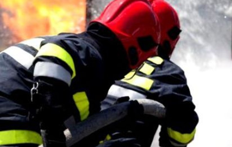 Un bărbat din Botoșani, mort într-un incendiu care i-a cuprins casa