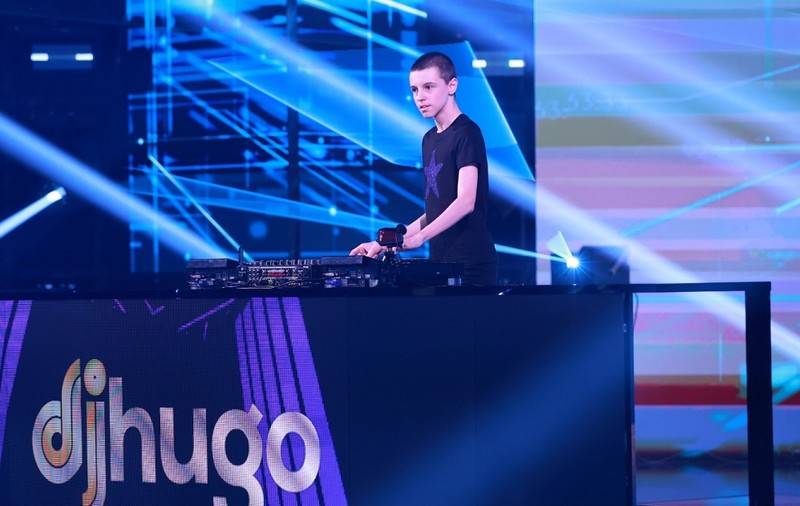 DJ Hugo, de la „Românii au talent”, pe scena de la SAGA Festival 2022. Povestea băiețelului care nu merge la școală