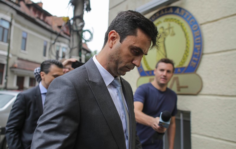 Fostul șeful al Poliției Române este urmărit penal pentru trafic de influență și fals în declarații; A dobândit un teren de 18 hectare și a declarat doar 1,8 ha