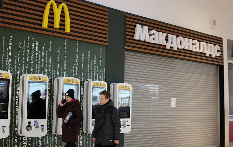Pierderi de 127 de milioane de dolari pentru McDonald's, după închiderea restaurantelor din Rusia și Ucraina