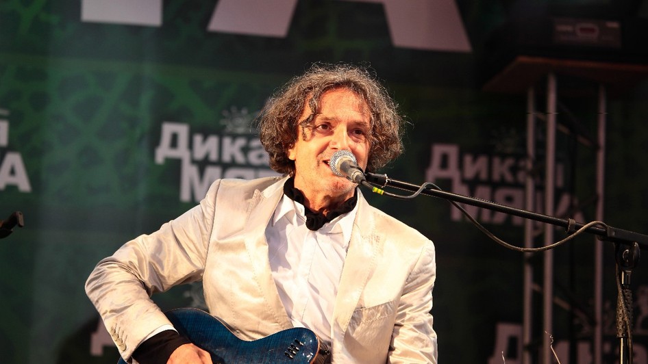 Milić Vukašinović, cunoscut rocker și fost colaborator al lui Goran Bregović, a făcut declarații surprinzătoare despre relația sa cu celebrul muzician, pe care l-a considerat cândva un idol. 