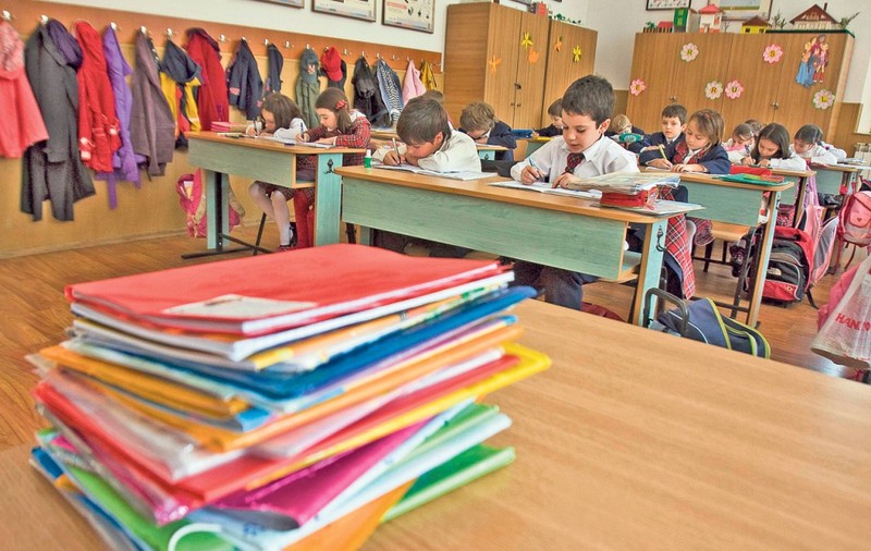 EXCLUSIV. Peste 90% din școlile din România funcționează fără autorizație de securitate la incendiu; Termenul pentru avizul PSI ar putea fi prelungit până în septembrie