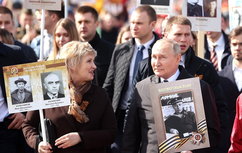 Ce i-a promis Vladimir Putin tatălui său, aflat pe patul de moarte: „Jurământul care a schimbat cursul istoriei Rusiei”