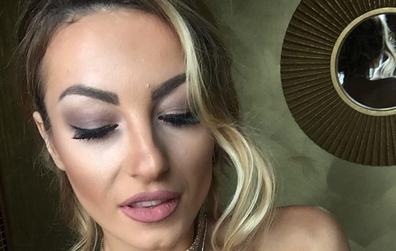 Flavia Mihașan a încins atmosfera la piscină. Ce bronzată e "vecina" de la Neatza cu Răzvan și Dani