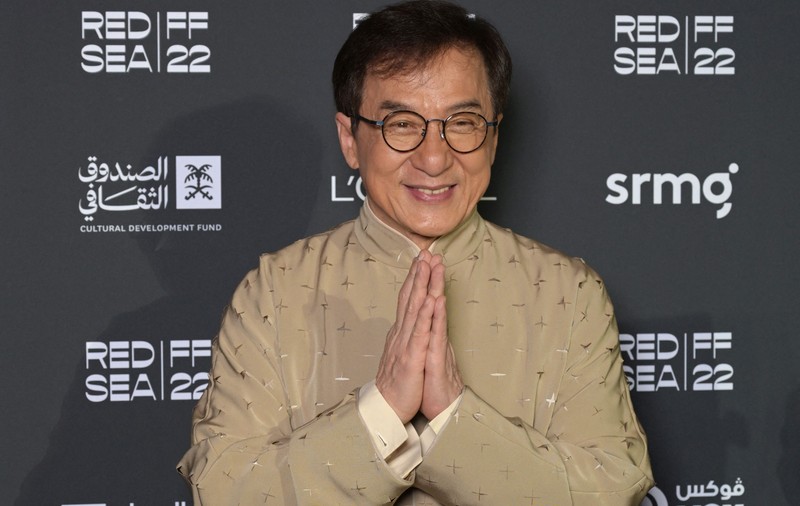 Jackie Chan a împlinit 70 de ani. Mesajul transmis de legendarul actor: „A fi capabil să îmbătrânești este un noroc”
