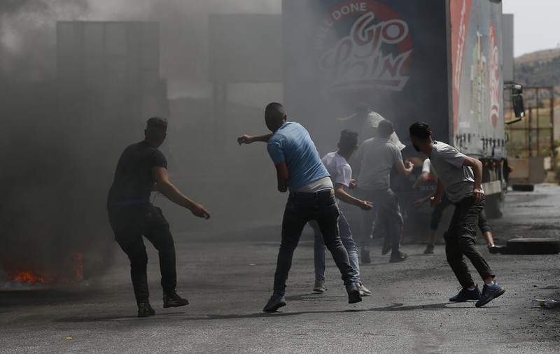 Noi ciocniri violente între palestinieni şi poliţia israeliană, în Ierusalim