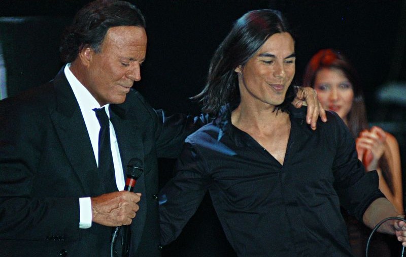Concertul lui JULIO IGLESIAS de la BUCUREȘTI va avea loc pe 2 iulie