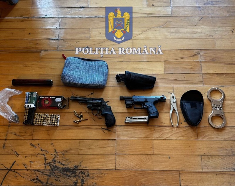 Arme letale, descoperite în Timișoara, în cadrul unor percheziții la susținători ai lui Călin Georgescu. Cum au încercat aceștia să scape de ele