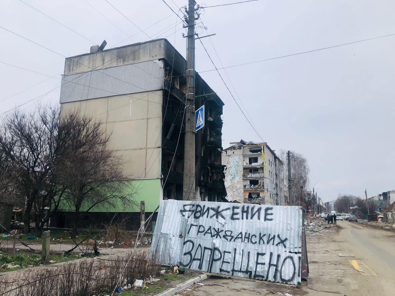 „Deplasarea civililor interzisă"