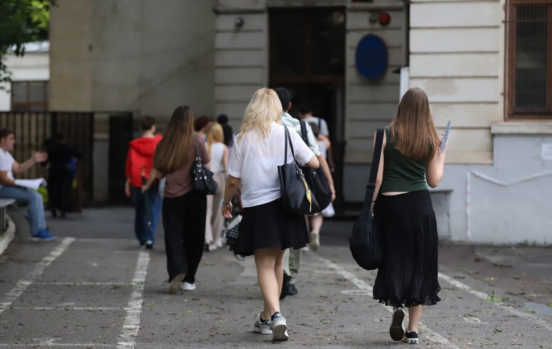 Elevii care nu ajung la probele la matematică și istorie de la Bac 2026 la ora 9:00 dau examenul la ora 13:00
