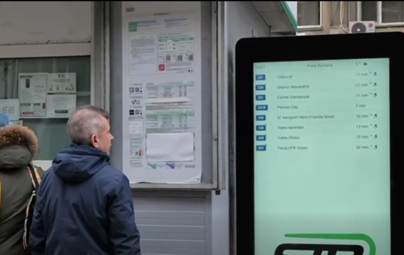 Primele panouri digitale în stațiile STB din București. În ce zone au fost puse în funcțiune