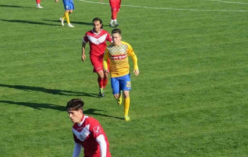 Cine este puștiul fără o bucată din brațul stâng care a debutat în Liga I și visează să ajungă la FC Barcelona