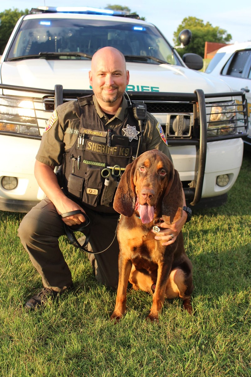 Bloodhound Fred a dat de urma unei fetiţe dispărute de o lună
