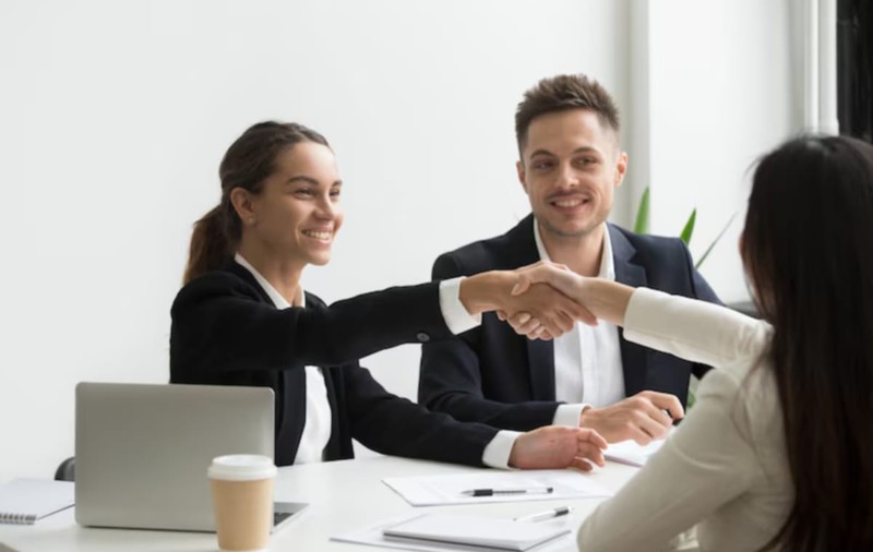 Ai fost făcut(ă) să lucrezi cu oameni? Există un job care îți poate confirma asta