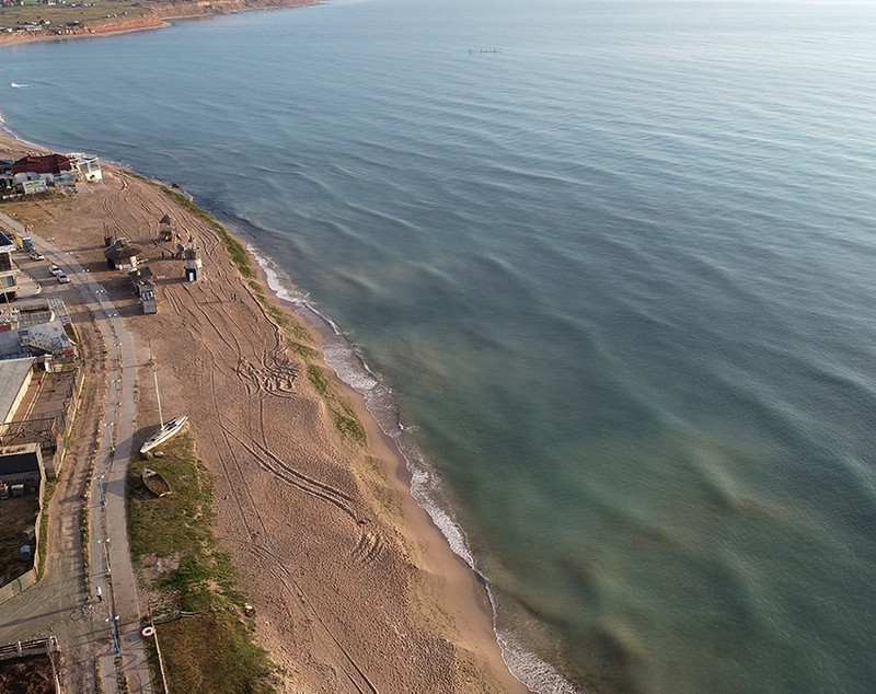 Plajele goale din Vama Veche, surprinse din dronă.  Cum s-a văzut răsăritul în stațiunea lipsită de turiști de 1 mai