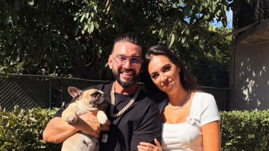 Dorian Popa și Andreea au adoptat o cățelușă