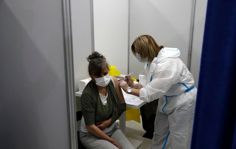 Serbia a autorizat administrarea celei de-a treia doze de vaccin anti-COVID