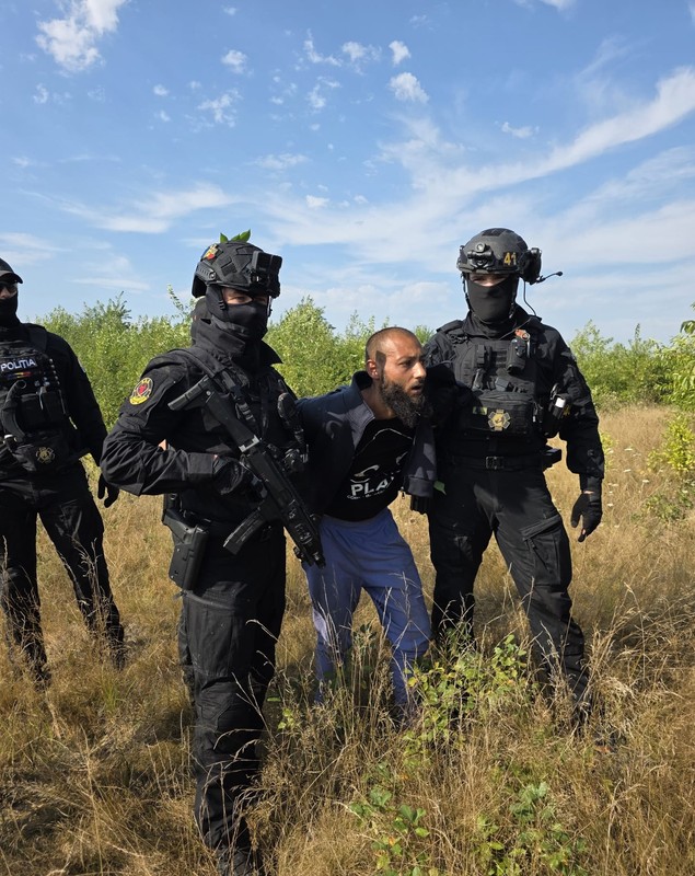 Deținutul din Baia Mare care a evadat de la locul de muncă și amenința că își omoară soția a fost prins după 48 de ore. Poliția: „Femeia a fost permanent în siguranță”