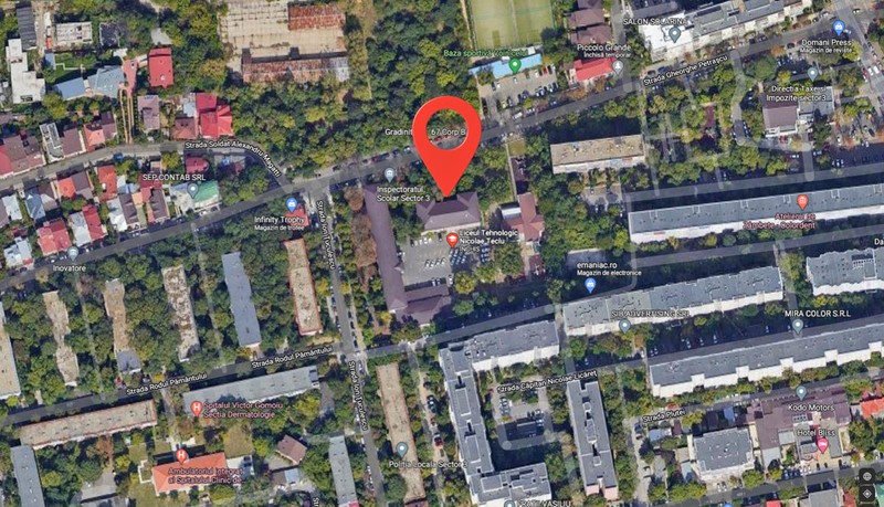 Clădirea de două etaje din strada Pictor Ion Țuculescu, nr. 42, a aparținut fostului Grup Școlar Industrial Nicolae Teclu