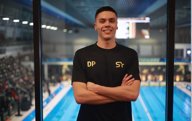 David Popovici a concurat alături de alte șapte nume mari ale înotului mondial la „Sprint with the Stars” din România