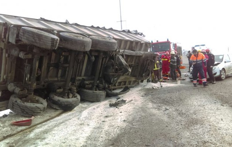 UPDATE: Accident grav pe centura Ploieștiului. Traficul spre Valea Prahovei e blocat