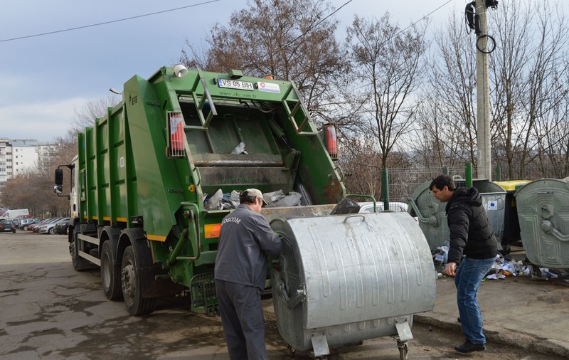 REPORTAJ: Județul Vaslui are depozit ecologic de 50 de milioane de euro, dar autoritățile construiesc o nouă groapă de gunoi. Motivul, licitațiile eșuate