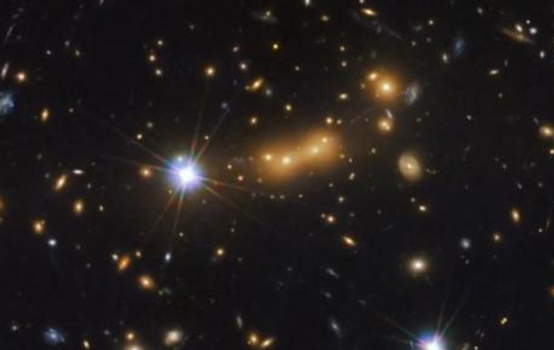 DESCOPERIRE FABULOASĂ! A fost identificată cea mai îndepărtată galaxie din Univers