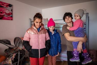 Copiii au camera lor, cu paturi supraetajate
